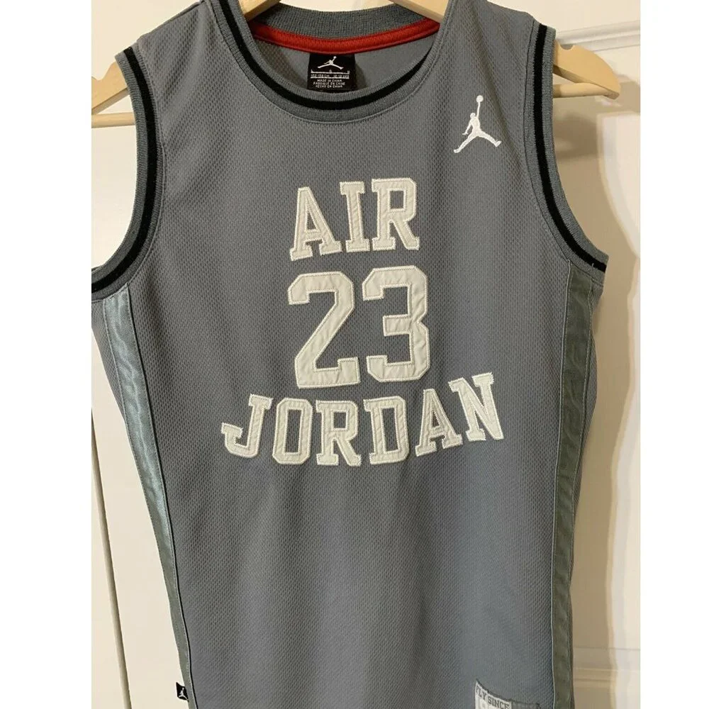 Air Jordan Michael‎ Jordan #23 Jersey Size Youth Large